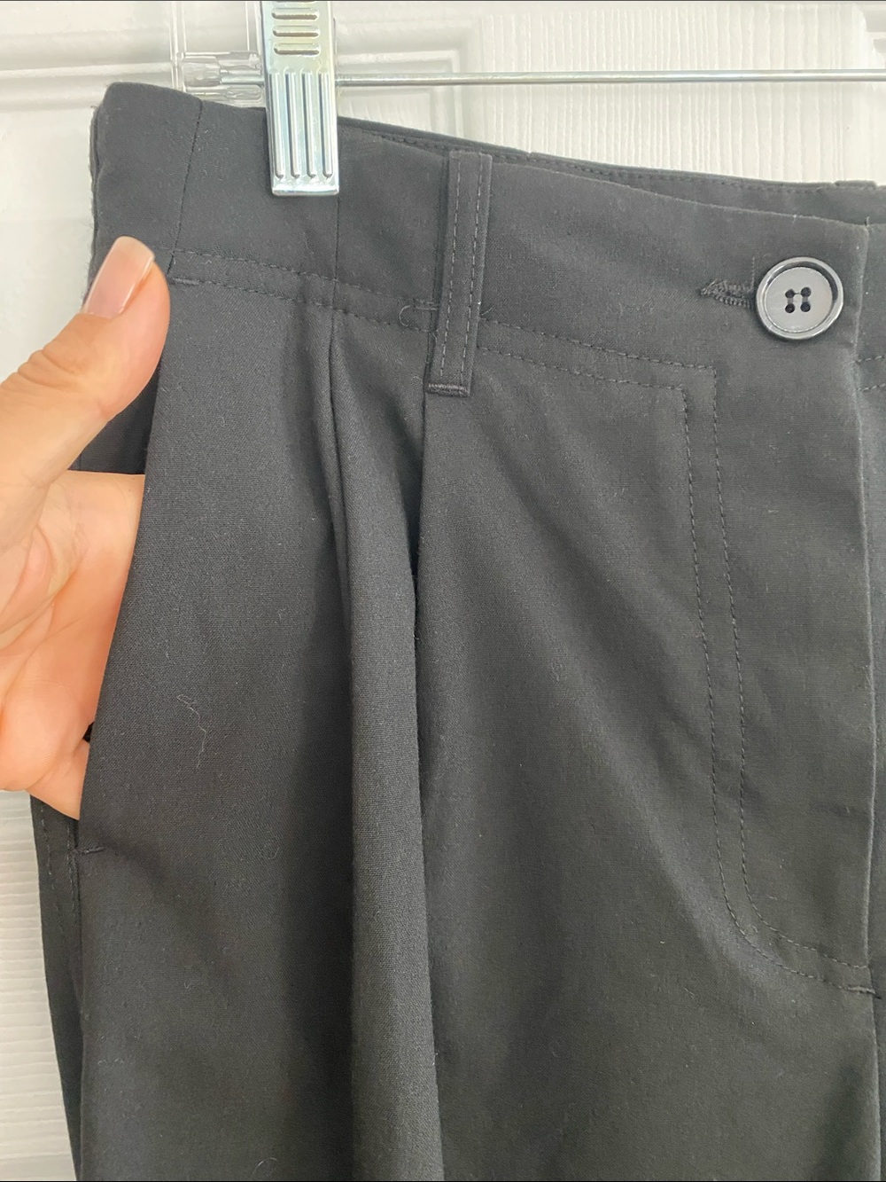 H&M Black Pleated Pants with Button Cuffs Size 6 - Picture 2 of 8